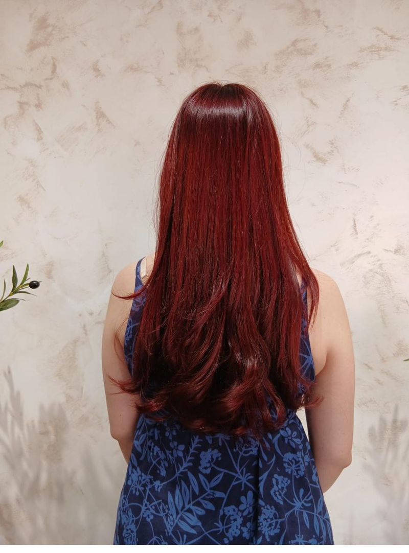 Coloración roja intensa global — ORIGEN Hair Studio Getafe